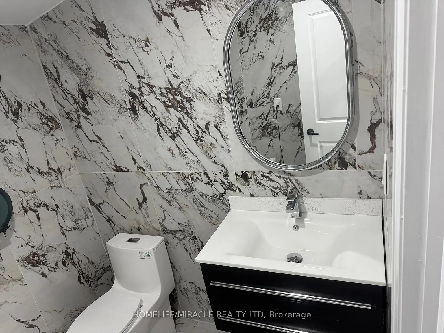 Studio, $1,399 — Photo 3