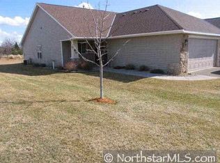 80 Crown Pte Curv, Hudson, WI 54016