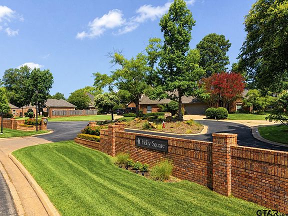 2nd image of 7149 Holly Square Ct