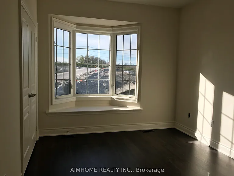60 Baleberry Cres — Photo 13