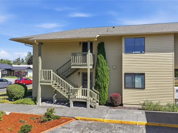 310 S 11th Street #212, Mount Vernon, WA 98274