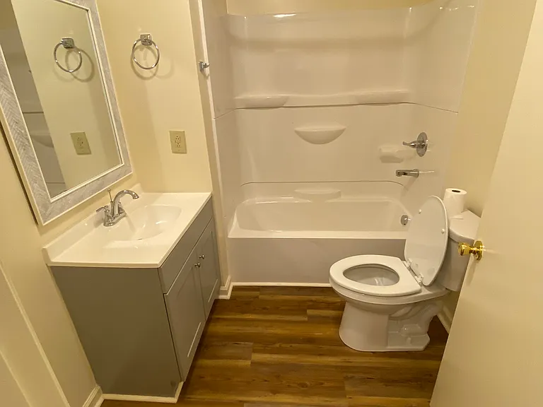 1213 Ridgemont Ave — Photo 9