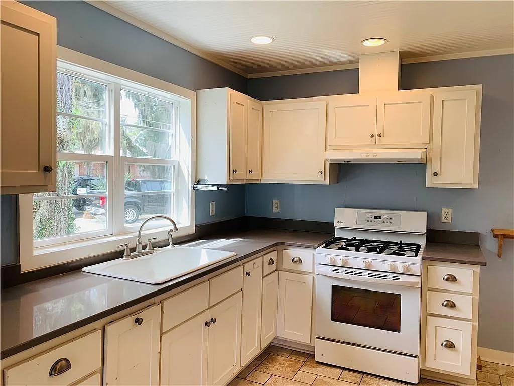2 bed, 1.0 bath, 806 sqft, $1,465 — Photo 4