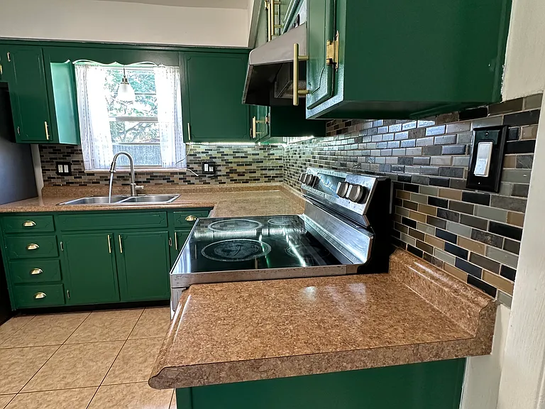 1661 Bartlett Ave — Photo 21