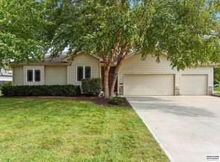 3915 N 150th St, Omaha, NE 68116