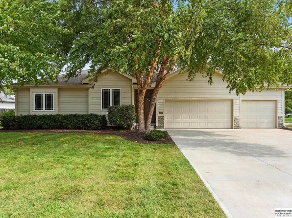 3915 N 150th St, Omaha, NE 68116