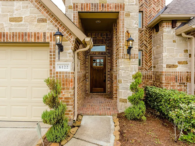 6122 Garden Lakes Ln — Photo 27