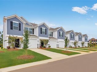 172 Plumtree Ct, King, NC 27021