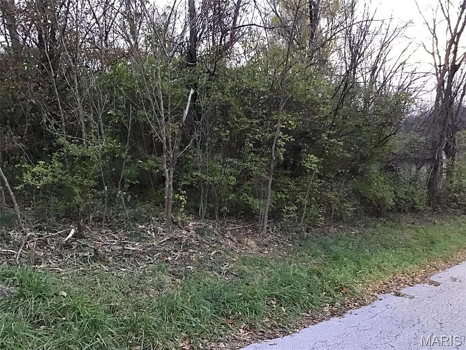 2nd image of 456 Highway M