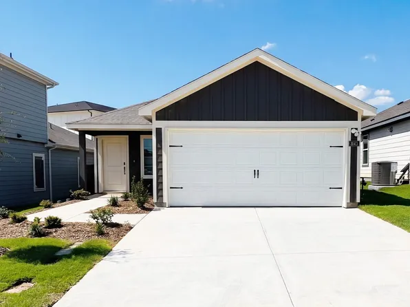 1643 Blaire Dr, Tyler, TX 75702