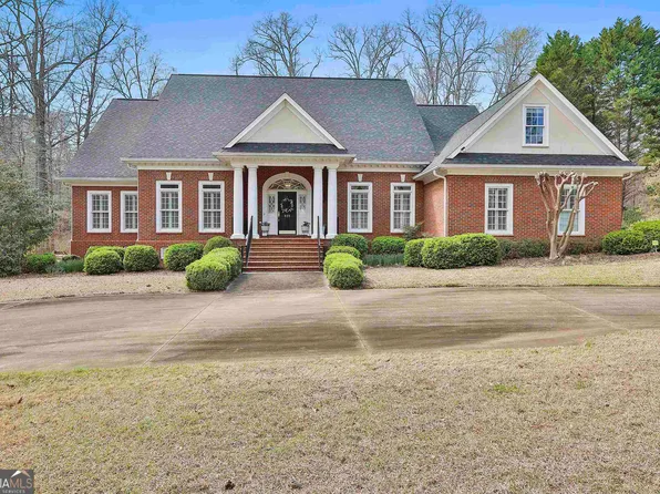 111 Cheshire Dr, Griffin, GA 30223