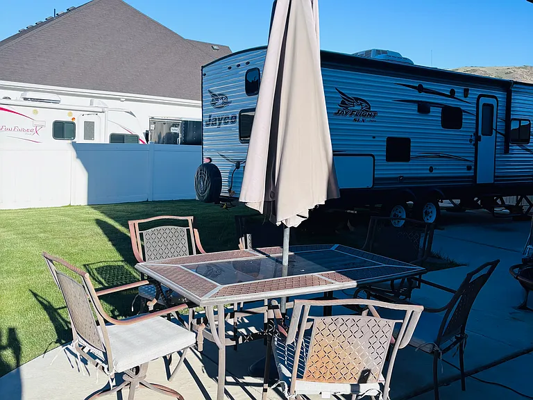 Backyard area -BBQ area and firepit