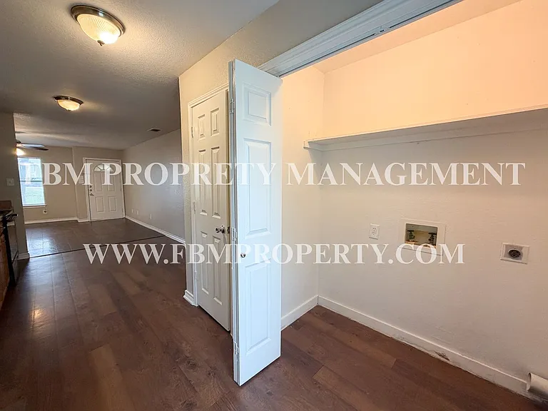 8726 S FM 148 #B — Photo 6