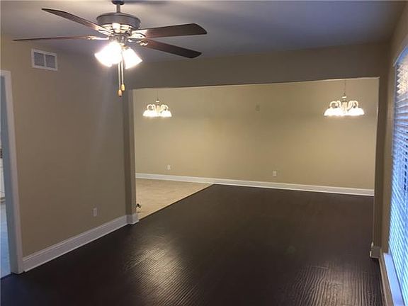 4th image of 918 Monica Dr