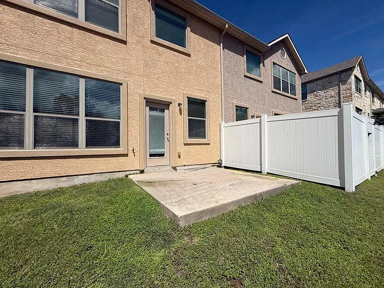 700 Mandarin Flyway #1402 — Photo 27