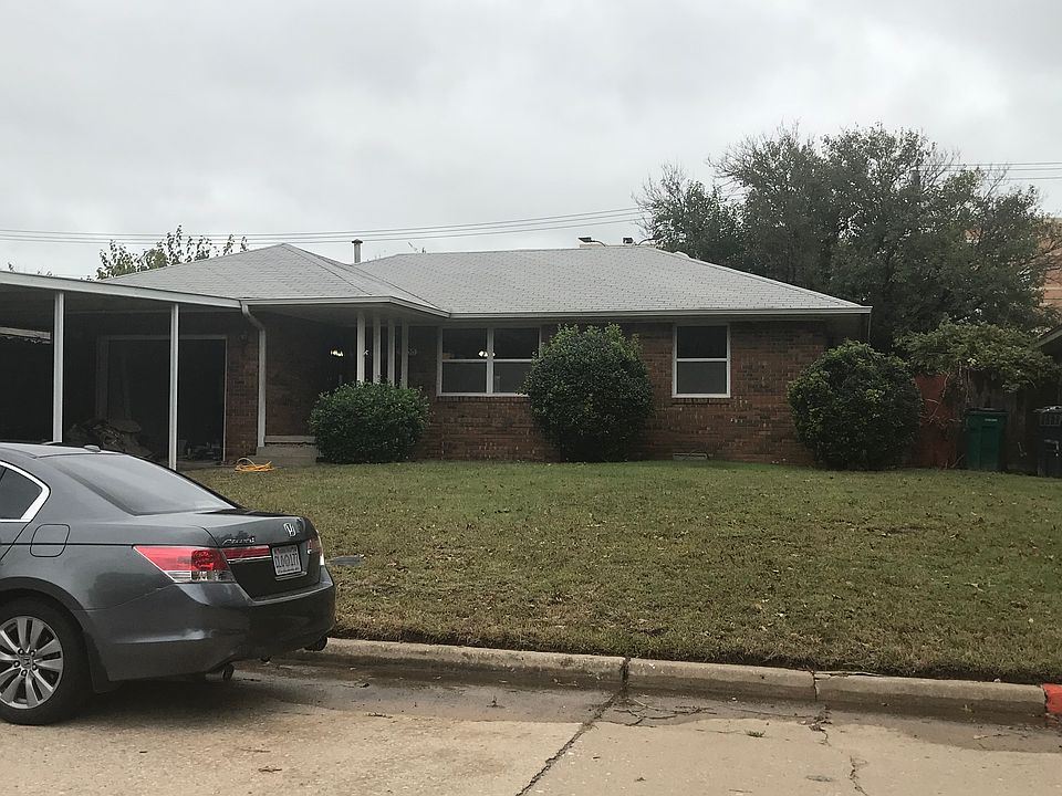 Beautiful 3 bedroom 1 1/2 ba