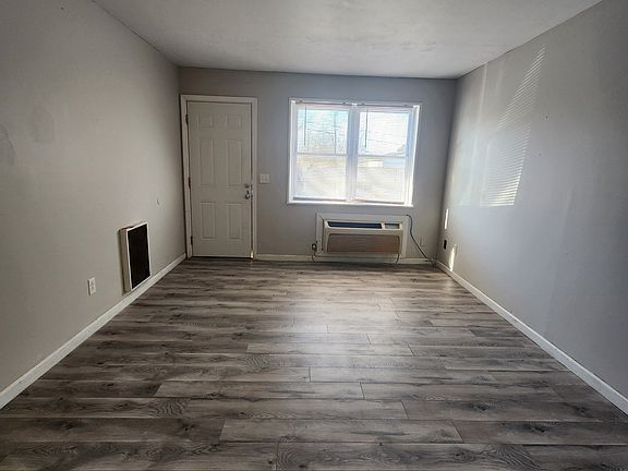 5th image of 1605 Texas Ave #G