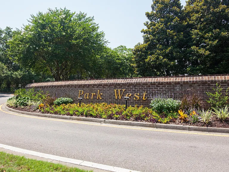 3053 Park West Blvd — Photo 29