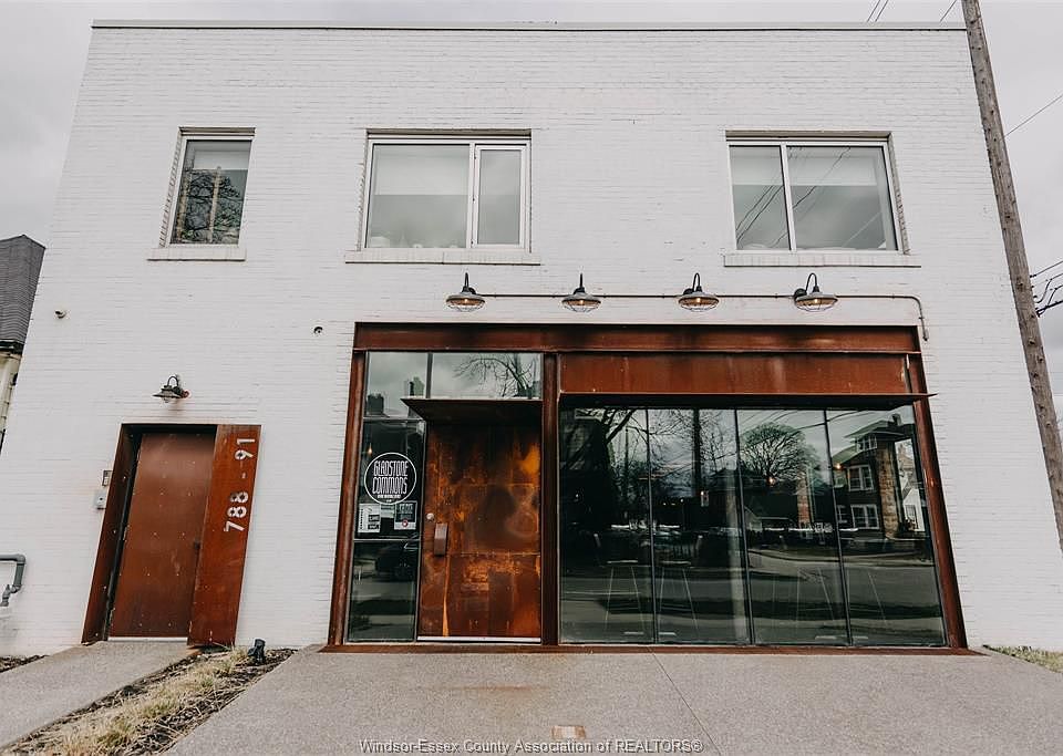 1st image of 788 Gladstone Ave #3