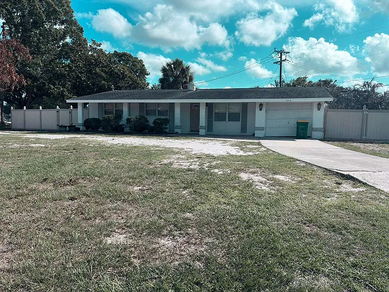 2916 Rollins St — Photo 28