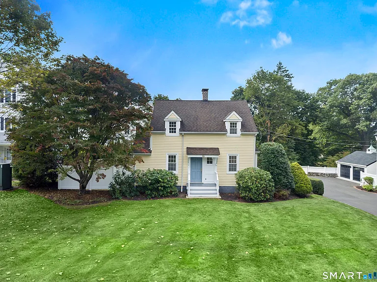 15 N Salem Rd — Photo 1