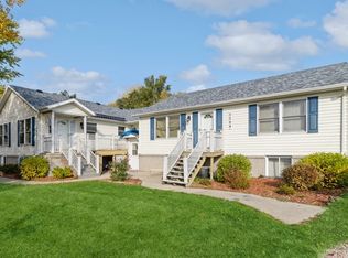 3292-3294 NE Aurora Ave, Des Moines, IA 50317