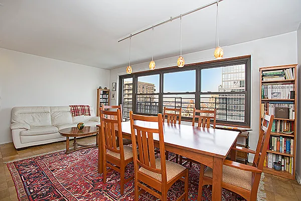 Sold by Julie Friedman Realty | media 3