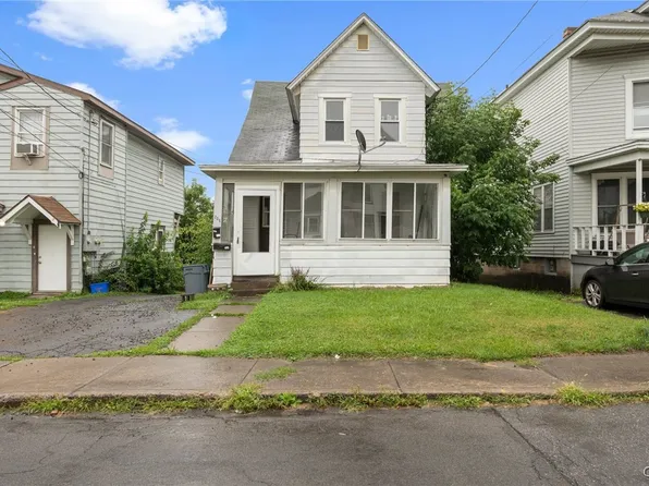 209 Freeman Ave, Syracuse, NY 13209