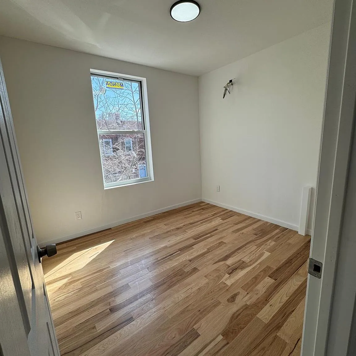 4 bed, 1.0 bath, 3360 sqft, $4,077 — Photo 3
