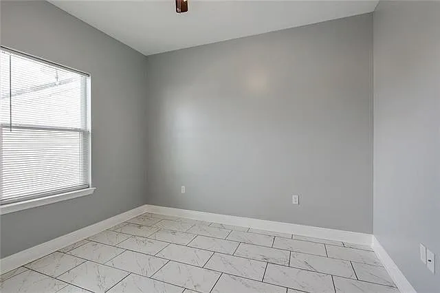 55 Carriage Ln #D — Photo 6