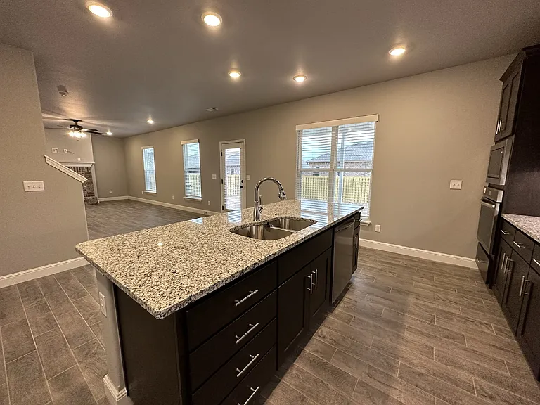 2040 Tallgrass Ter — Photo 8