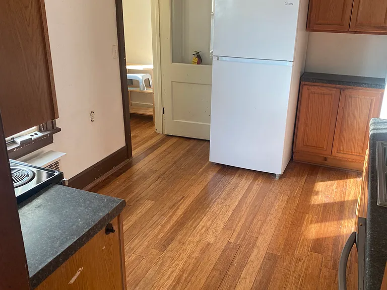 103 W California Ave — Photo 12