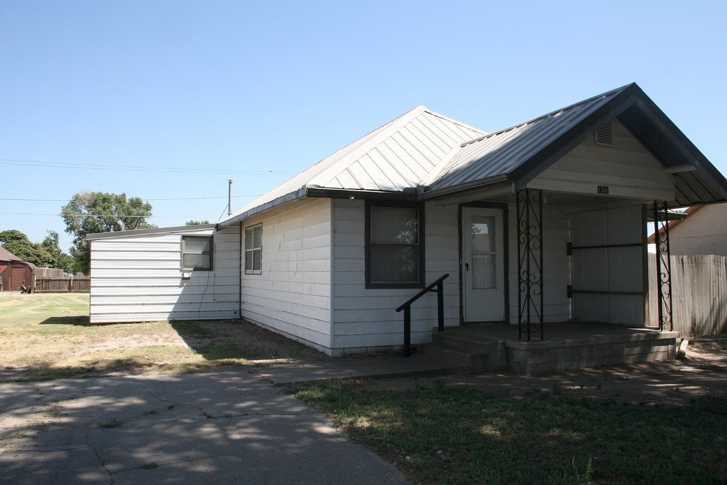 1306 S Seneca St, Satanta, KS 67870 Zillow