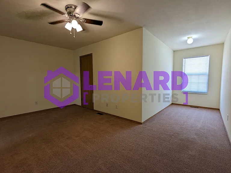 1418 W Frosty Dr — Photo 11