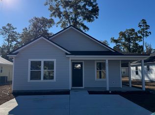 23 Comanche Trl, Crawfordville, FL 32327