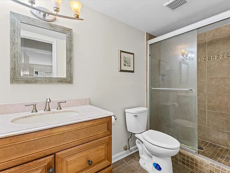 1531 Packard St #13 — Photo 13