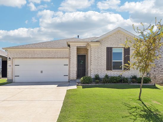 948 Brock Dr, Aubrey, TX 76227