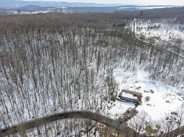 660 Clinton Rd, White, PA 15490