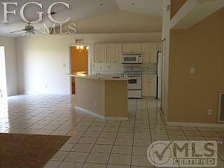 2nd image of 405 W Sugarland Cir