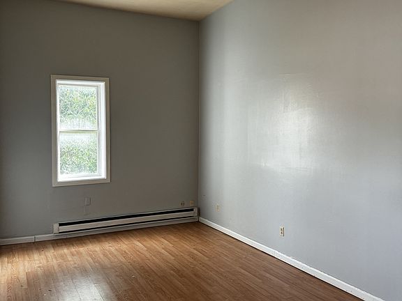 3rd image of 311 N Maple Ave #4