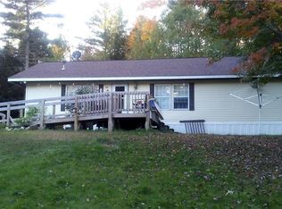 142 Riverside Dr, Mechanic Falls, ME 04256