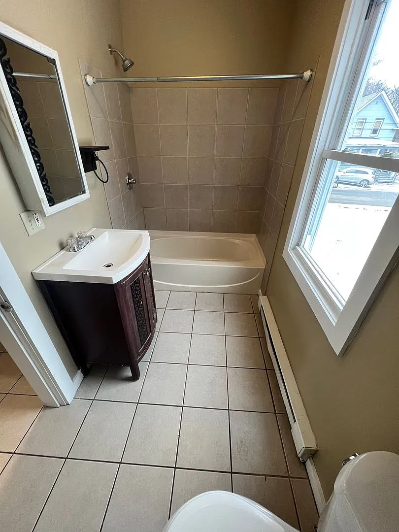 38 Spruce — Photo 3
