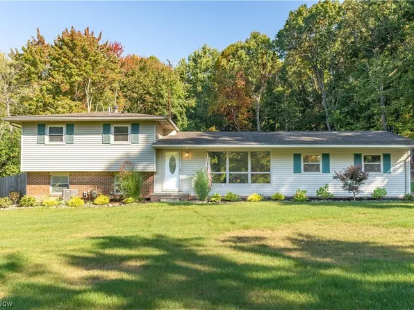 7345 Braucher St NW, North Canton, OH 44720