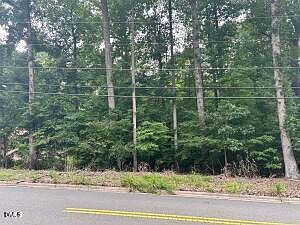 1st image of 2832 Beechwood Dr #21