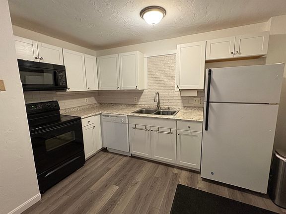 3rd image of 48 Gibbs St #2-1B