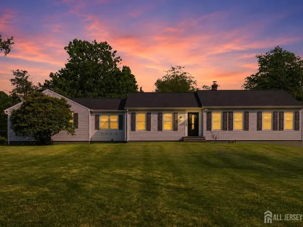 7 Smith Branch Rd, Whitehouse Station, NJ 08889
