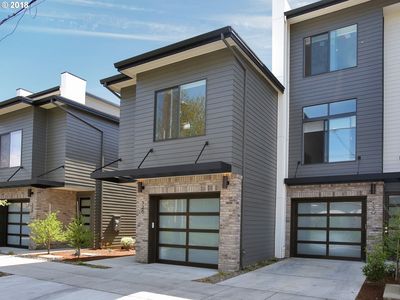 326 N Ivy St, Portland, OR, 97227