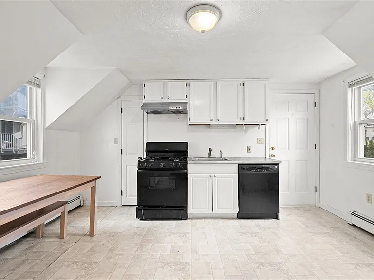 8 Walnut St #2 — Photo 7