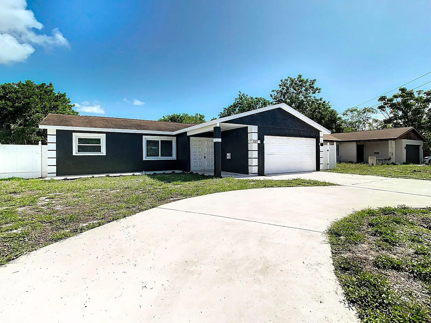 Beautiful Pool House Available in South St. Petersburg! — Photo 2
