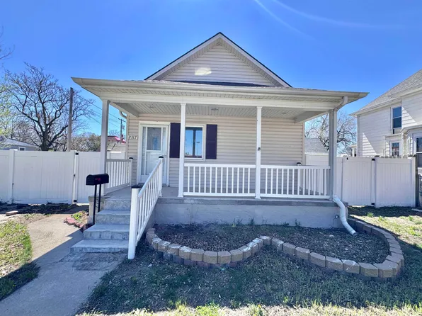 2317 9th St, Columbus, NE 68601